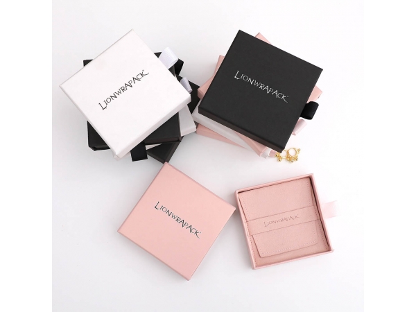 Expand Your Brand Recognition With Custom Jewelry Packaging