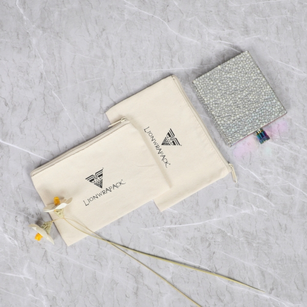 Factory OEM Hot Sale Natural Cosmetic Gift Pouch Eco Friendly Beige Zippered Tote Cotton Shoe Bag