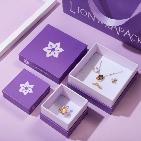 Eco-friendly Lionwrapack Jewelry Box in Glossy Paper, Customizable with Logo Colors size Ideal for All Jewelry Sets