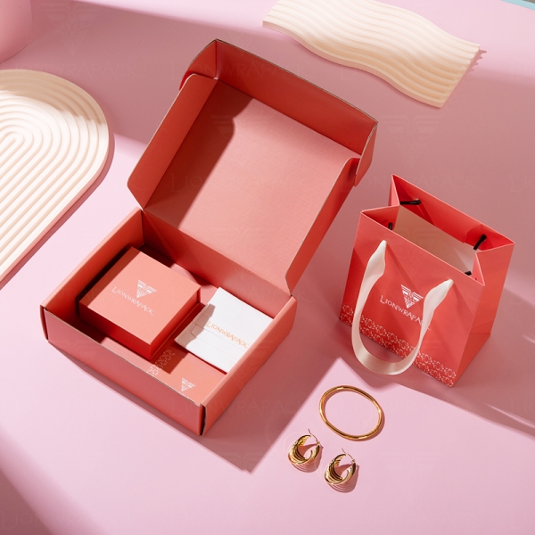 Lionwrapack Custom Logo Boxes Luxury Gift Jewelry Packaging Boxes with Sustainable Ring, Necklace, and Bracelet Paper Box Set